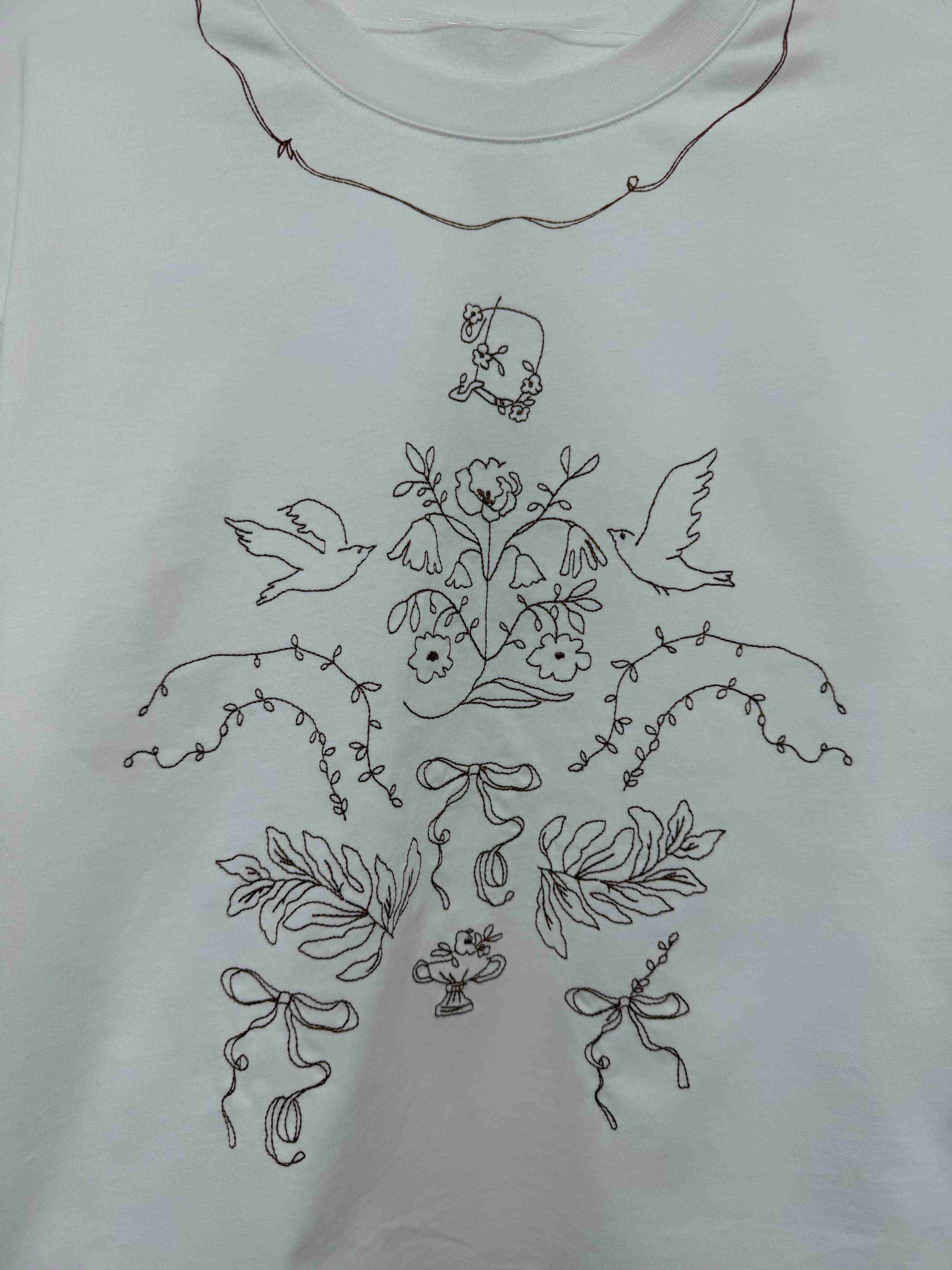 T-SHIRT